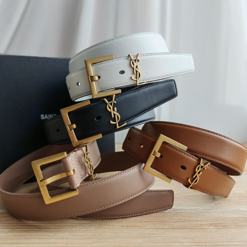 Yves Saint Laurent Кожаный ремень (ширина 3 см, длина 80 / 85 см)