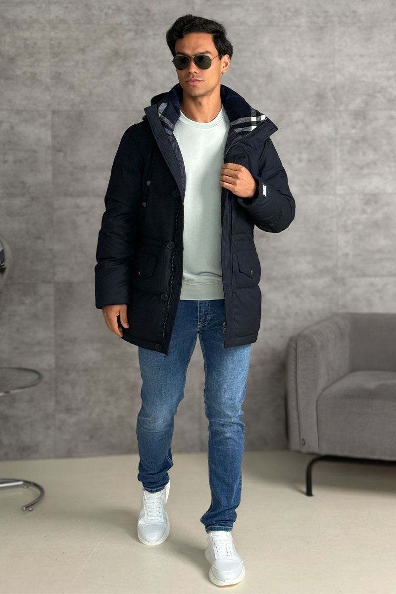 Burberry Мужской тёмно-синий пуховик logo-patch 
