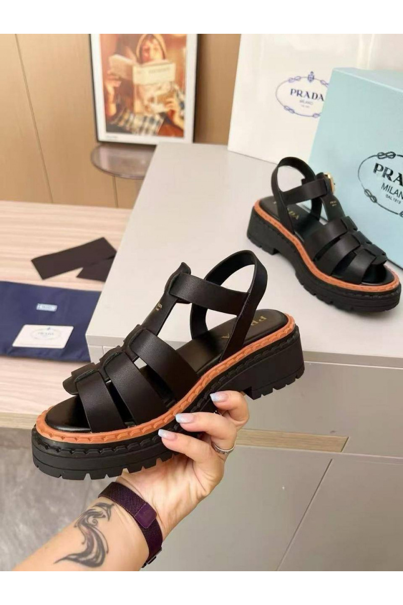 Prada Женские кожаные сандалии на платформе Fisherman
