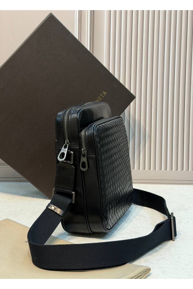 Bottega Veneta Кожаная сумка Intreccio premium 25x22x6 см