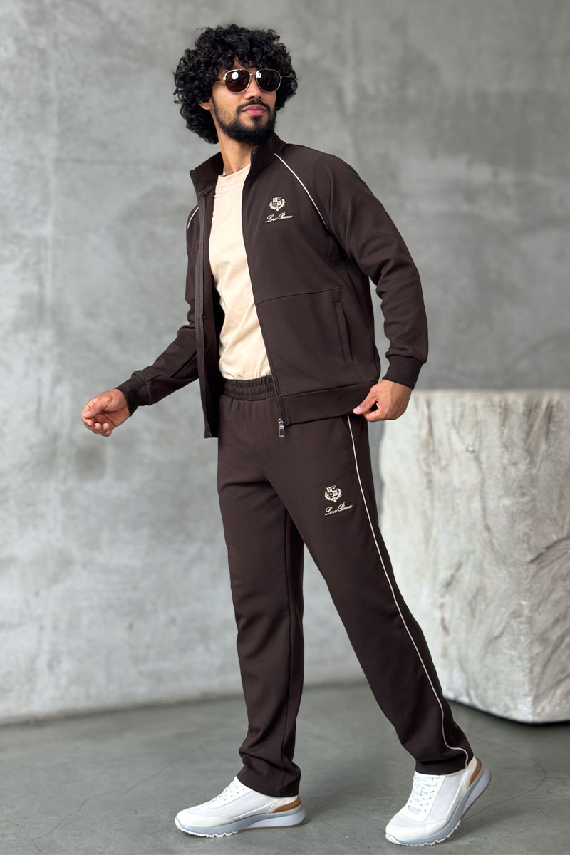 Loro Piana Спортивный костюм коричневого цвета 