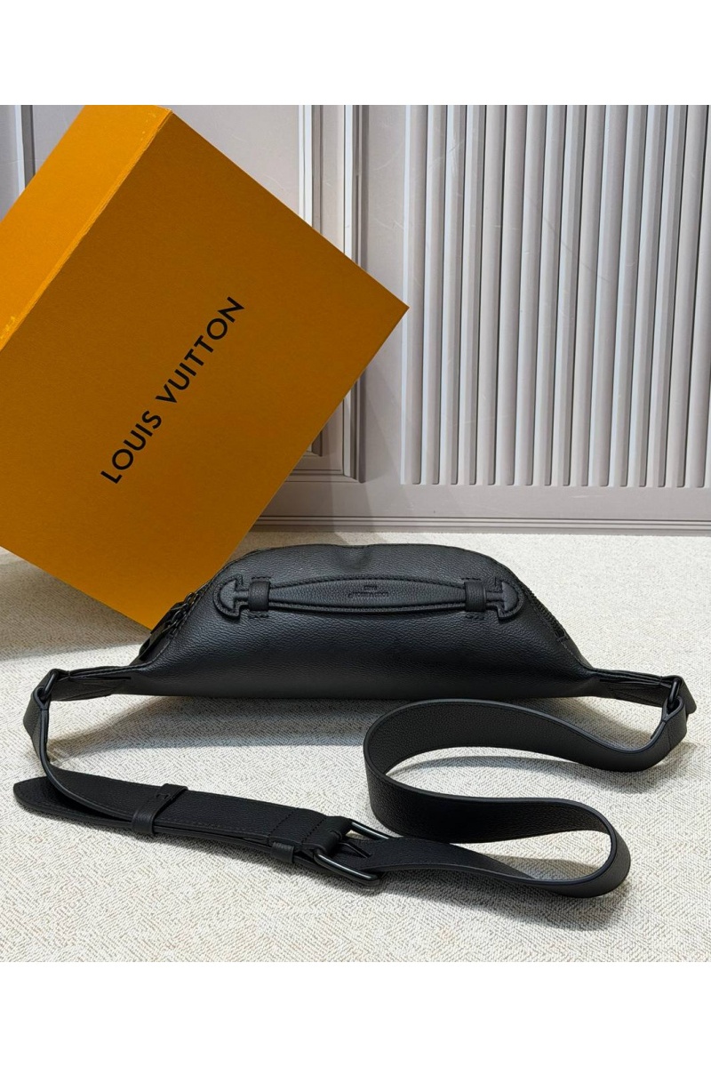 Lоuis Vuittоn Кожаная сумка Rush Bumbag premium 30x15x8 см