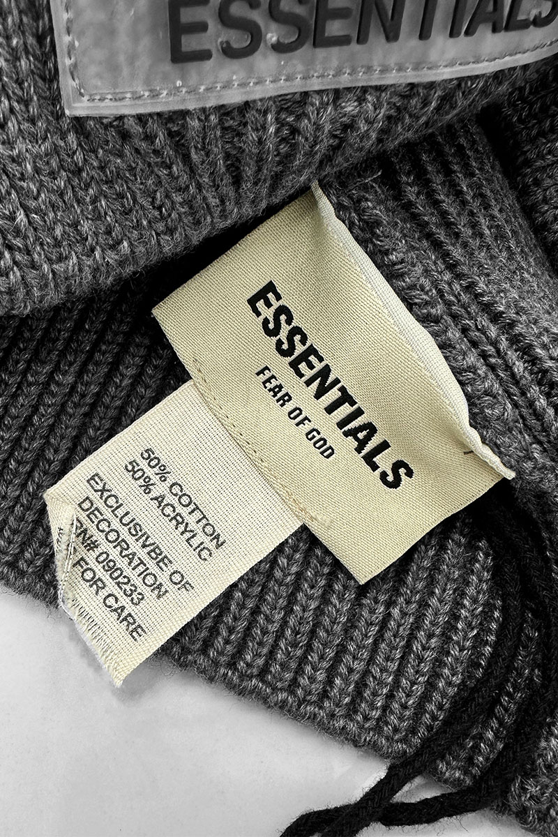 Designer Clothing Серая шапка Fear Of God Essentials logo-patch