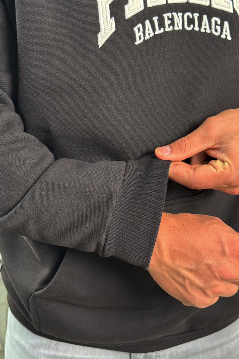 Balenciaga Чёрное худи Paris logo-embroidered 