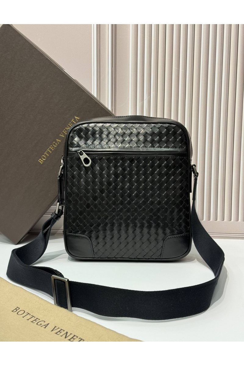 Bottega Veneta Кожаная сумка Intreccio premium 27x24x7 см