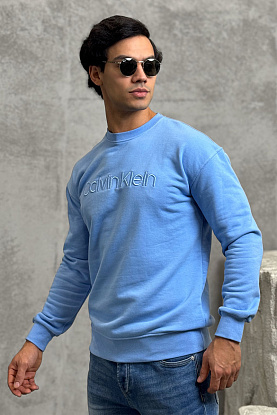 Свитшот голубого цвета embroidered-logo