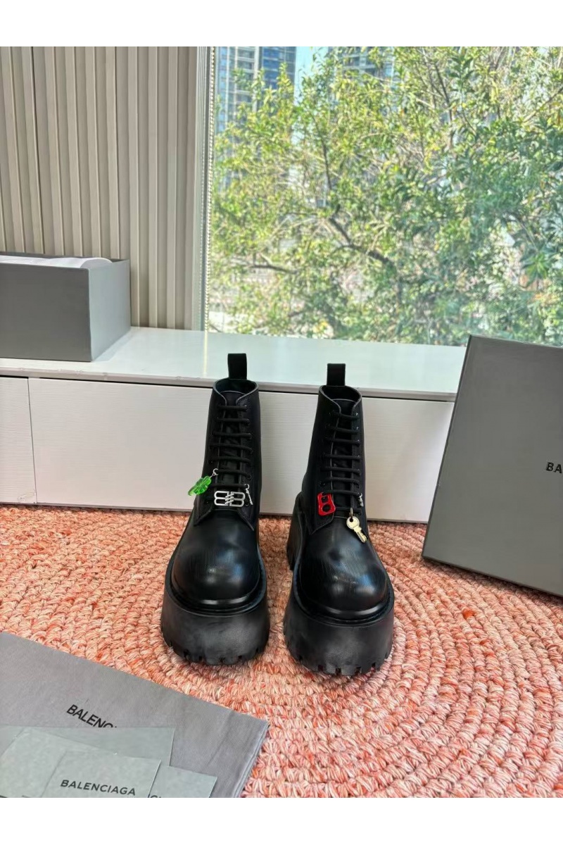Balenciaga Женские кожаные ботинки Strike Platform premium