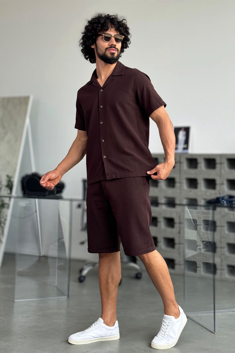 Loro Piana Мужские шорты коричневого цвета