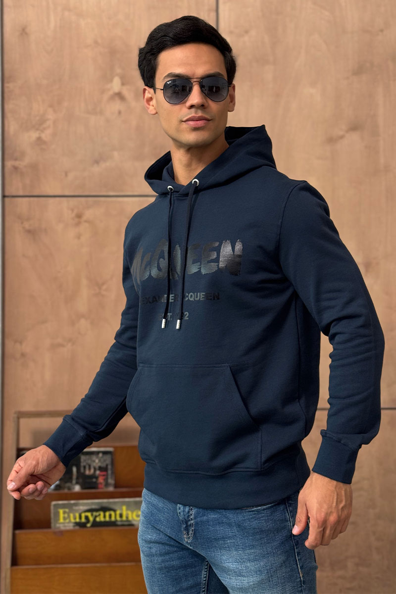 Alexander McQueen Тёмно-синее худи graffiti logo-print