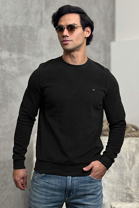 Мужской свитшот чёрного цвета 