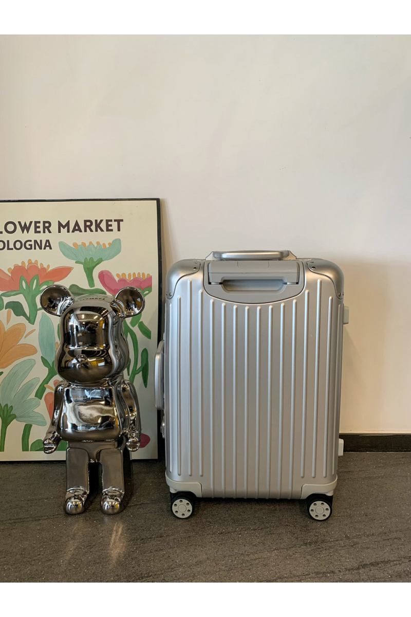 Rimowa Чемодан Aluminum S Premium 54x36x23 см