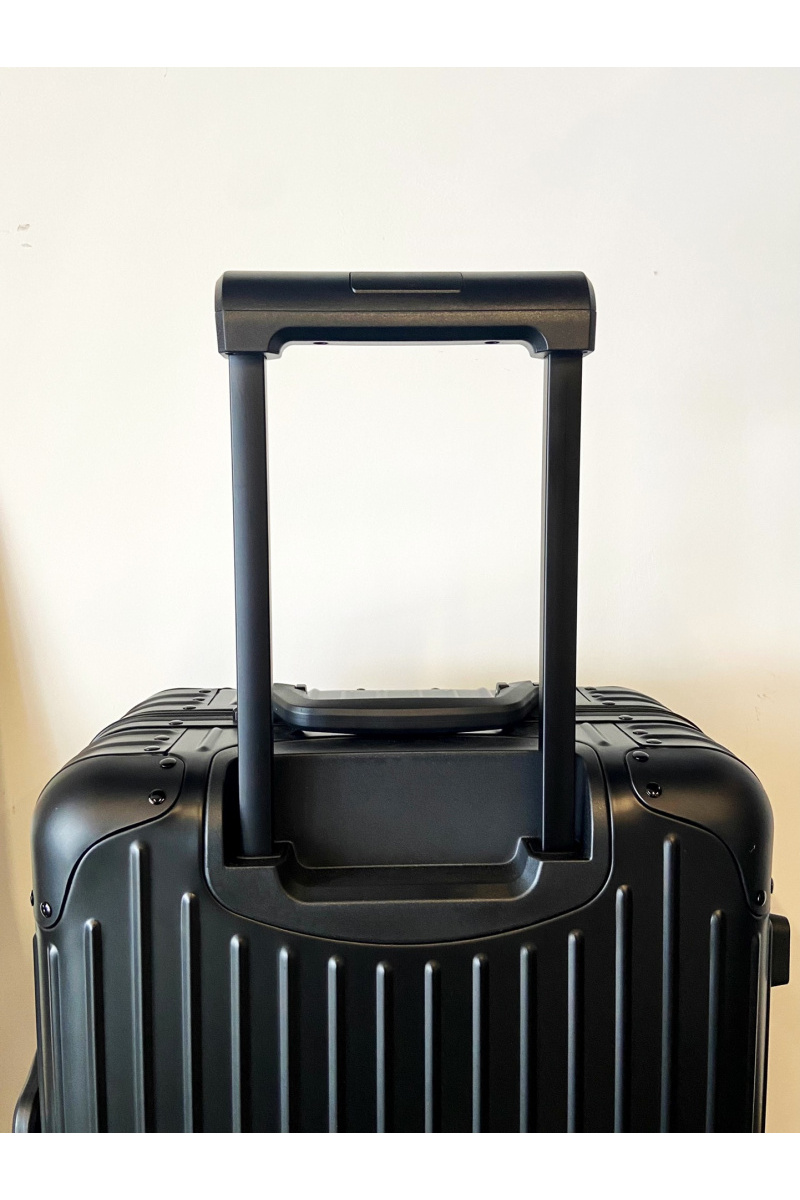 Rimowa Чемодан Aluminum S Premium 54x36x23 см