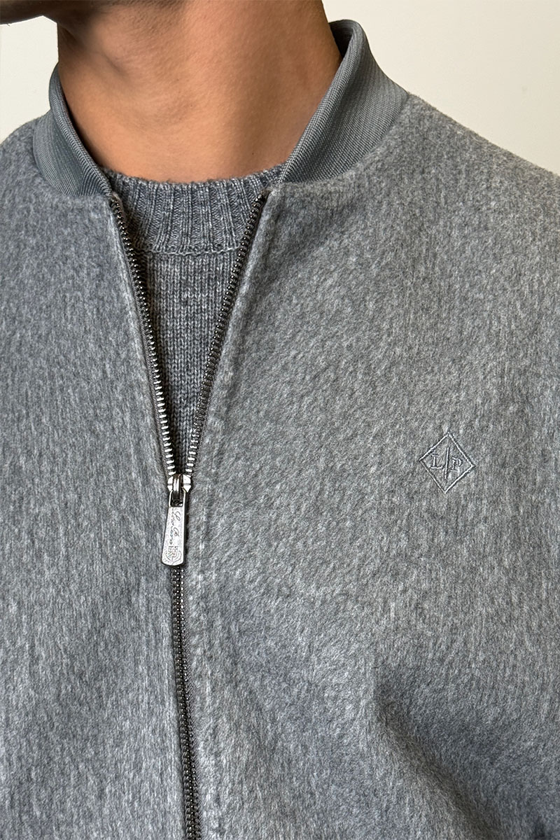 Loro Piana Мужской бомбер серого цвета