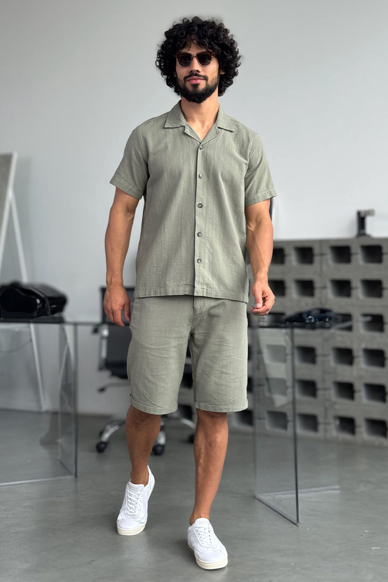 Loro Piana Мужская рубашка цвета хаки 