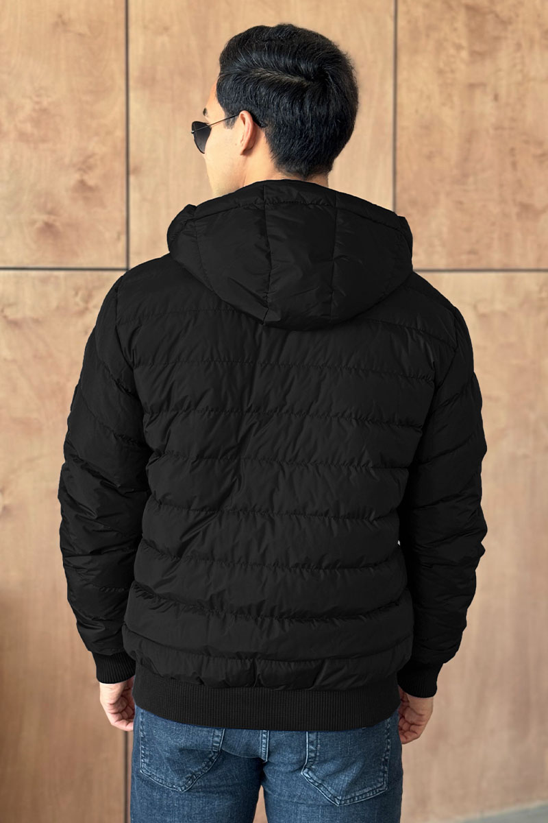 Tommy Hilfiger Куртка чёрного цвета logo-patch