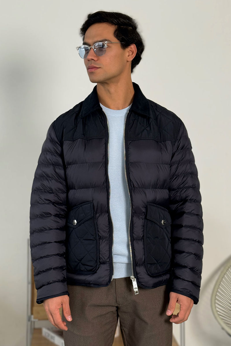 Burberry Тёмно-синяя пуховая куртка London England logo-patch