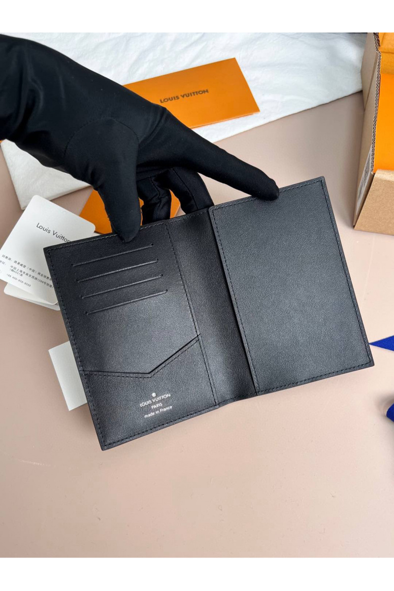 Lоuis Vuittоn Кожаная обложка для паспорта Premium 14x9.5x2 см