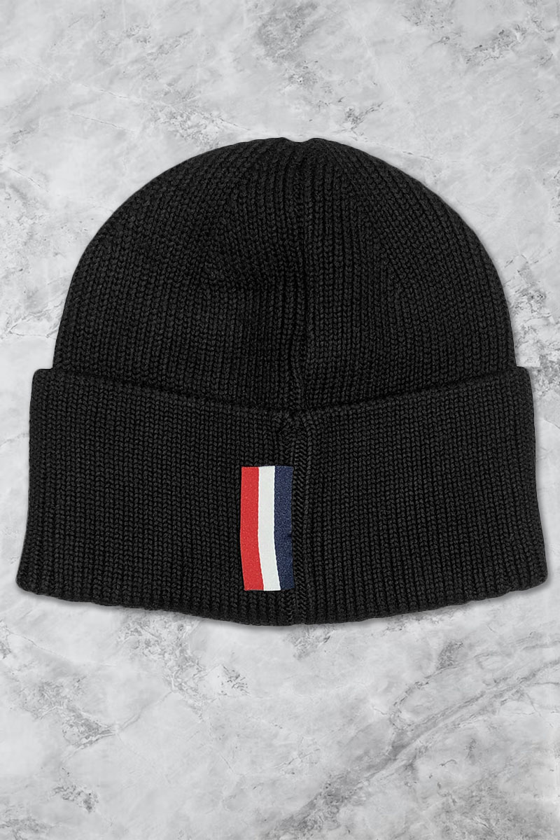 Moncler Мужская шапка чёрного цвета logo-patch