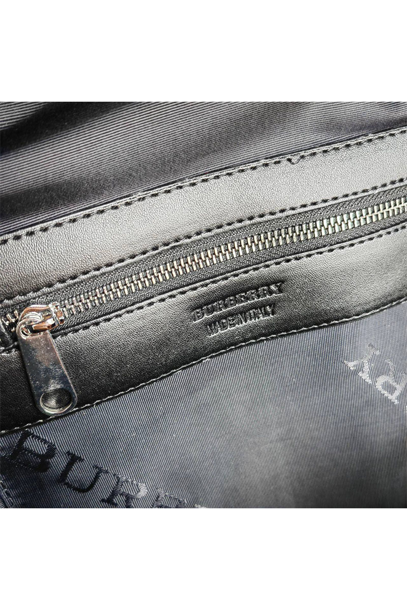 Burberry Кожаный рюкзак London Check 35х30 см