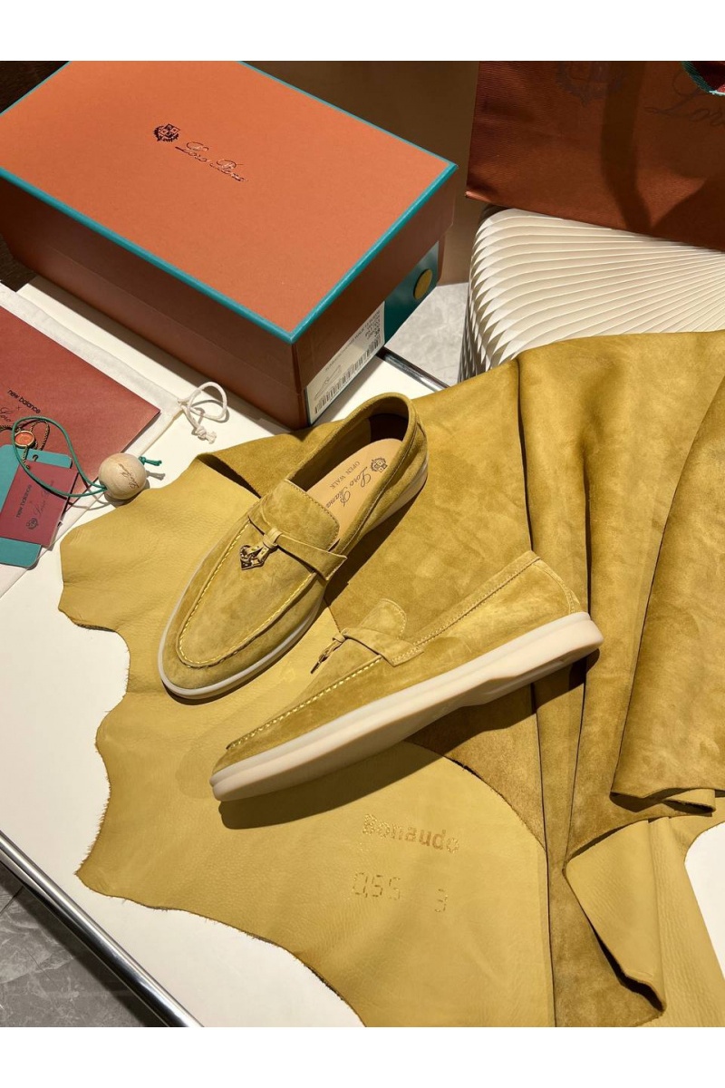 Loro Piana Женские замшевые лоферы Summer Charms Walk premium