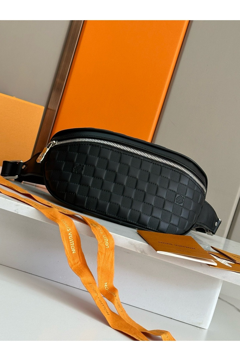 Lоuis Vuittоn Кожаная сумка на пояс Damier Infini Premium 26x13x7 см