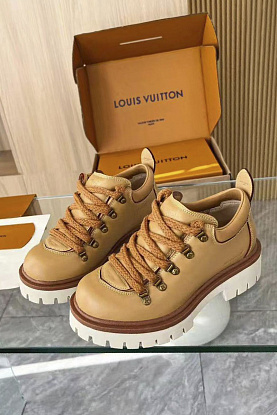 Женские ботинки Wonderland