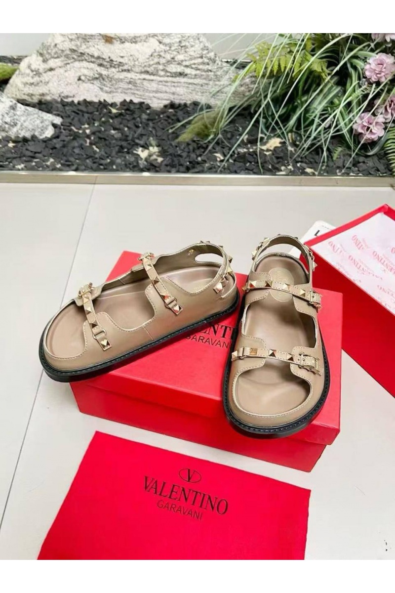 Valentino Женские кожаные сандалии Rockstud