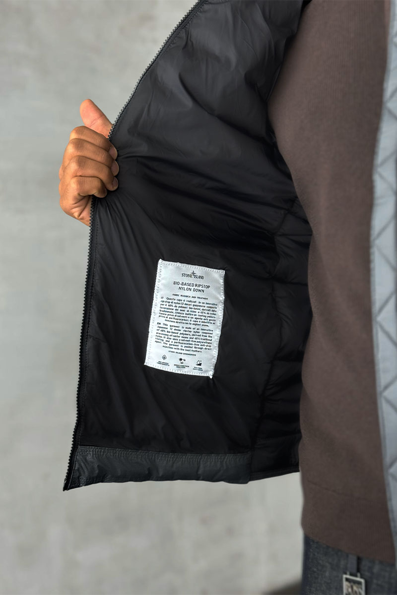 Stone Island Мужской жилет серого цвета compass badge