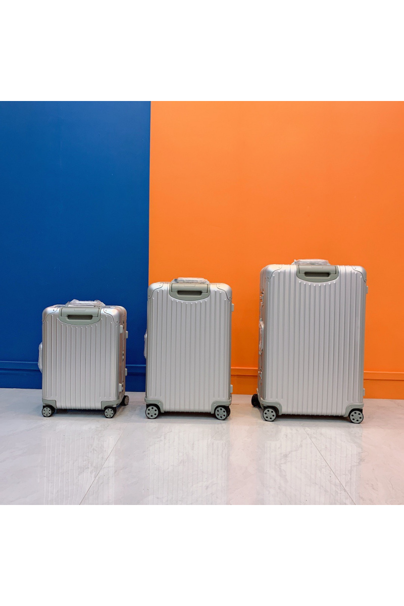 Rimowa Чемодан Aluminum L Premium 76x50x27 см