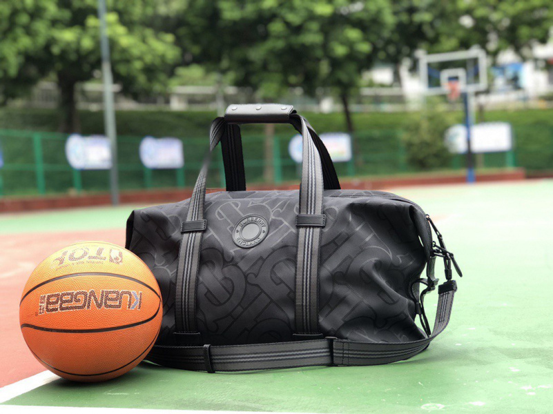 Burberry Нейлоновая дорожная сумка  Premium 50x29x19 см