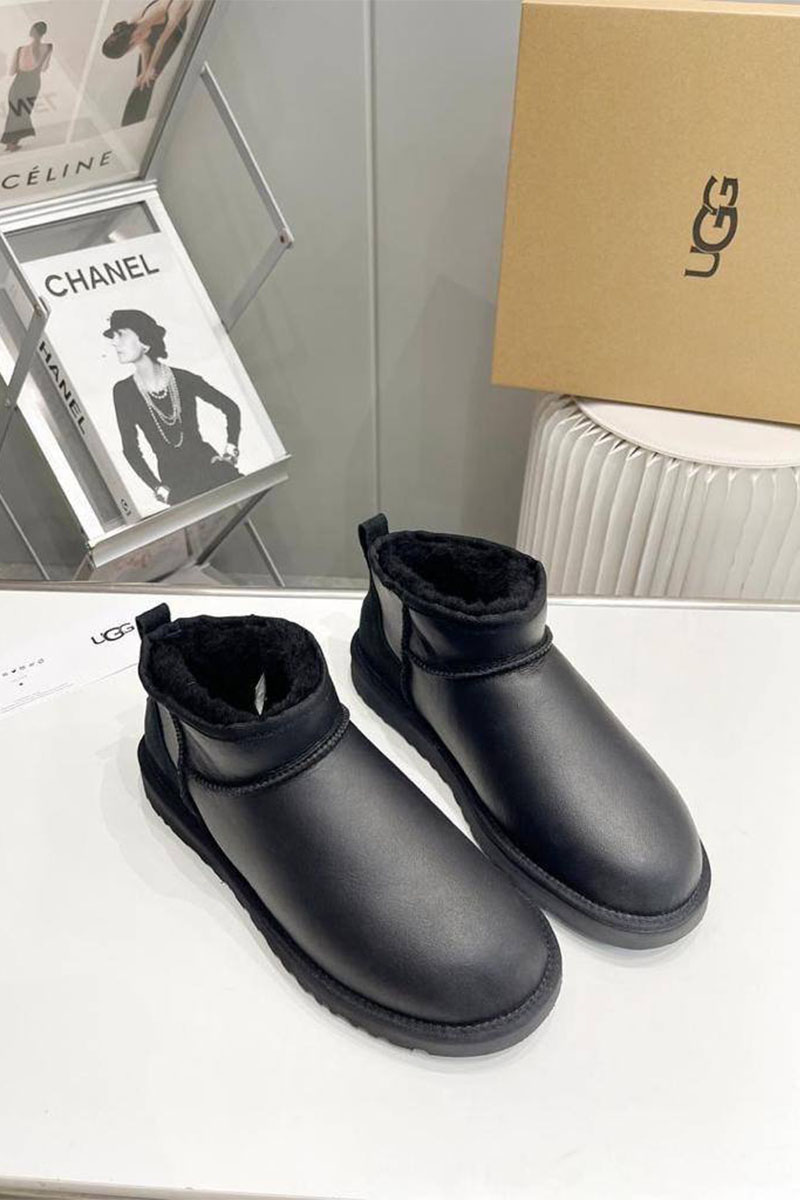 UGG Мужские чёрные ботинки Classic