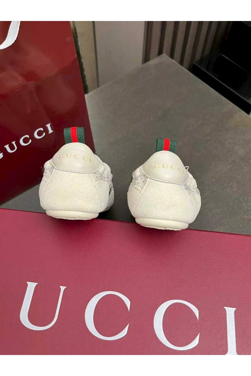 Gucci Женские кроссовки GG Shift premium