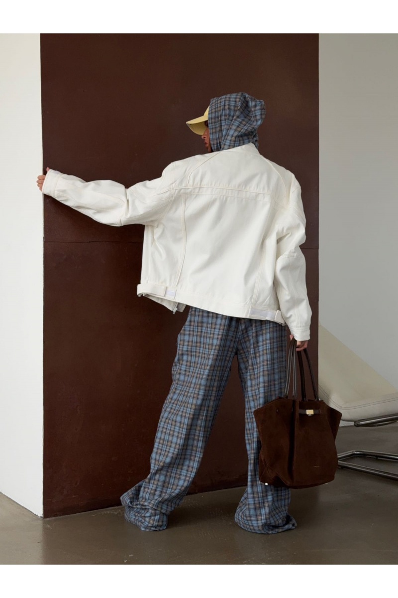 Balenciaga Женская куртка белого цвета 