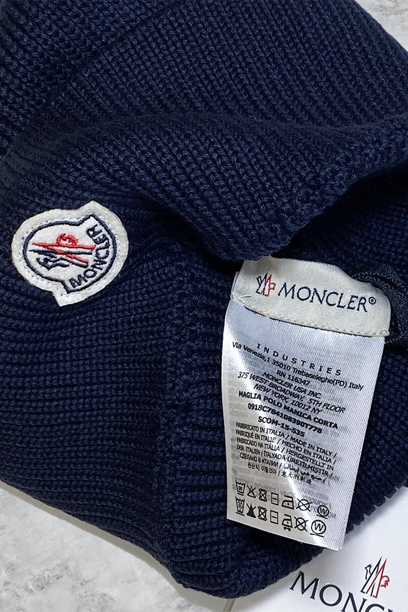 Moncler Мужская шапка тёмно-синего цвета logo-patch