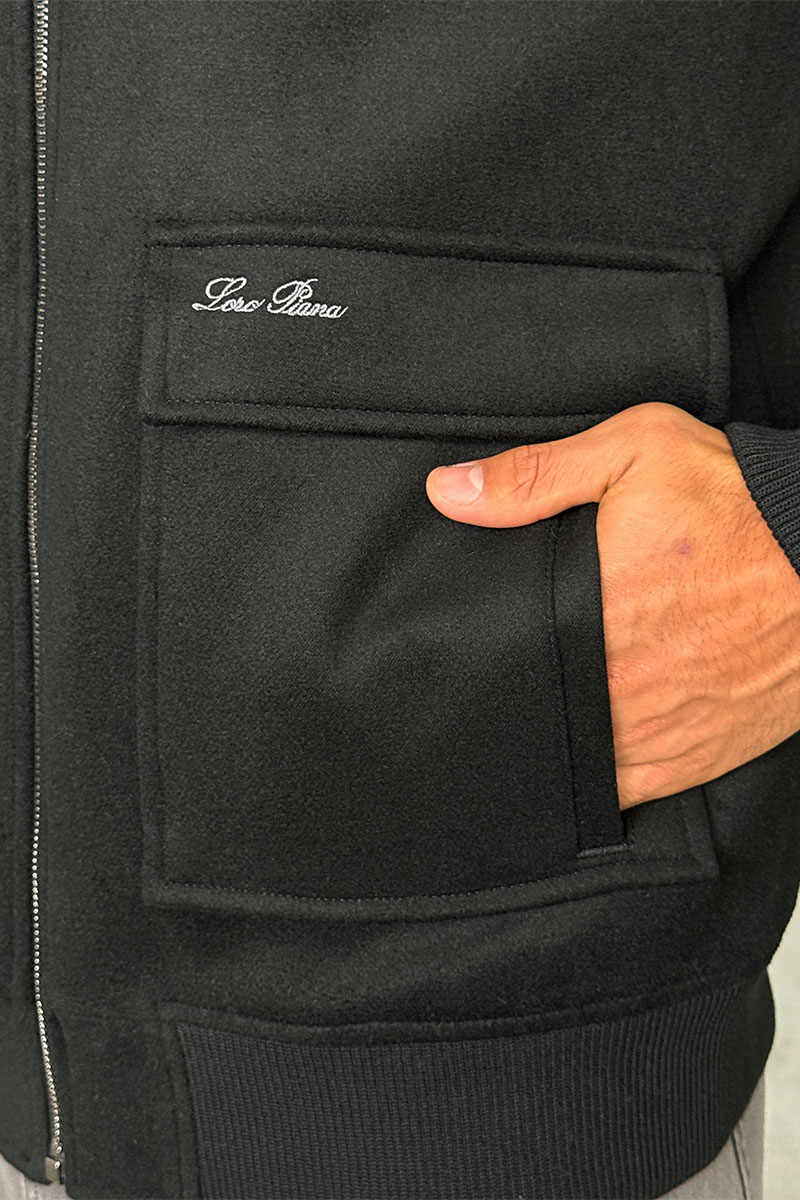 Loro Piana Куртка чёрного цвета 