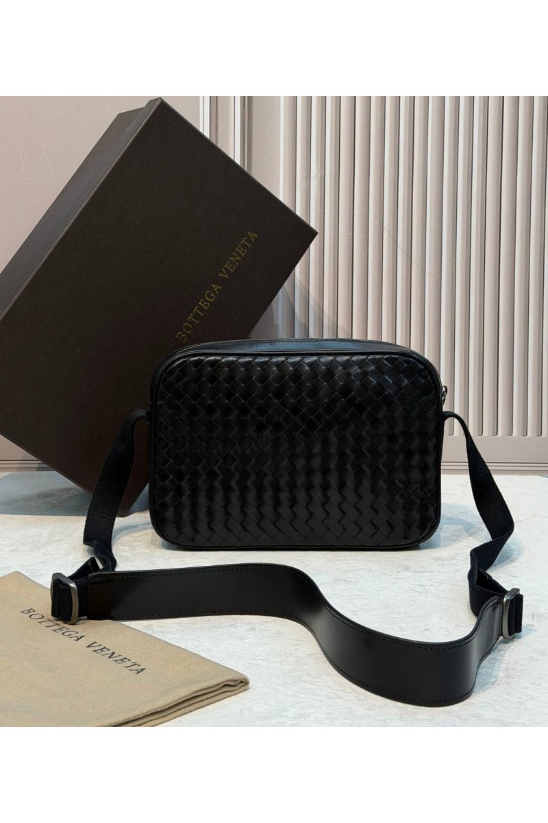 Bottega Veneta Кожаная сумка Intreccio premium 26x14x8 см