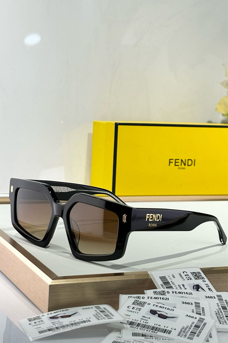 Fendi Солнцезащитные очки 
