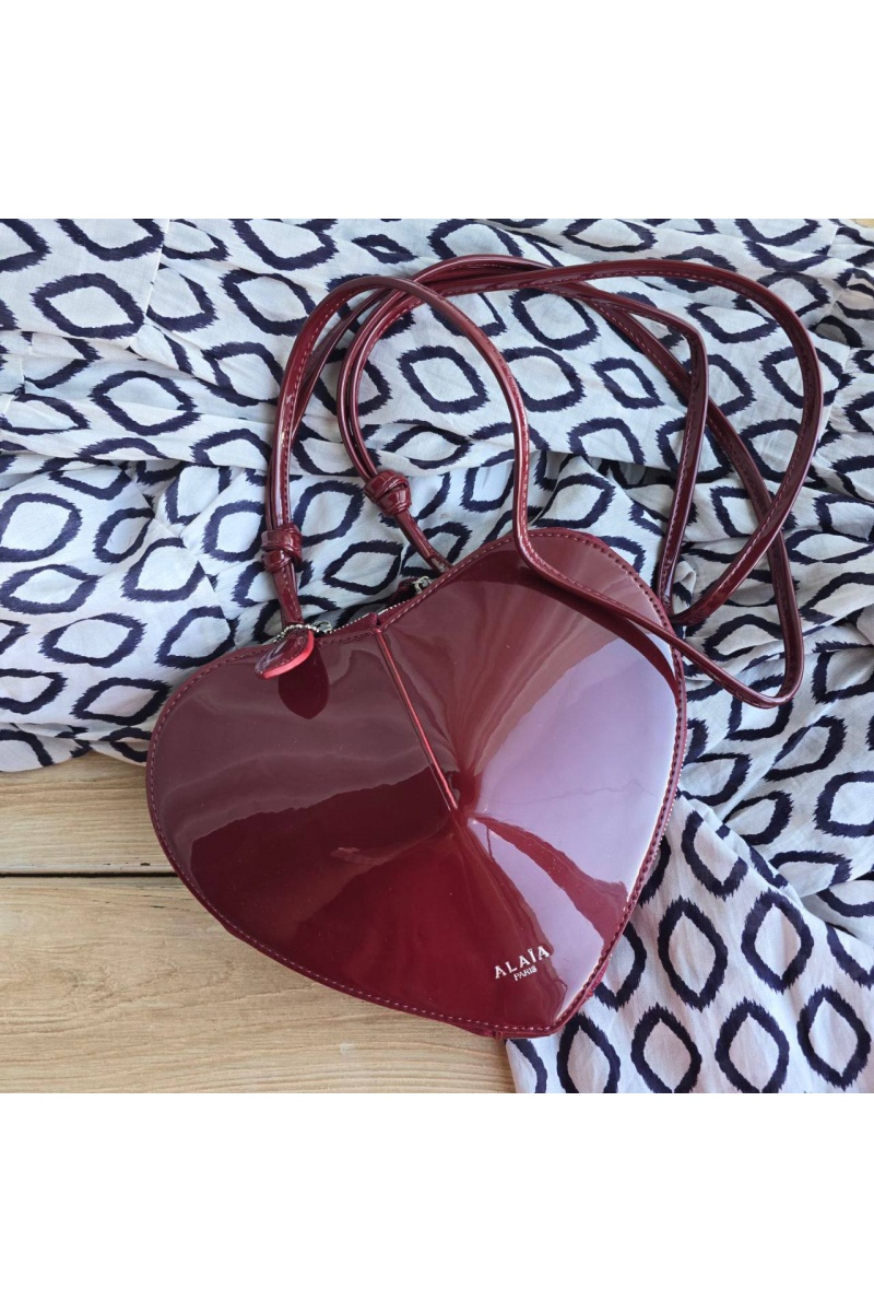 Designer Clothing Женская лакированная сумка Alaia Le Coeur  22x15 см - Burgundy