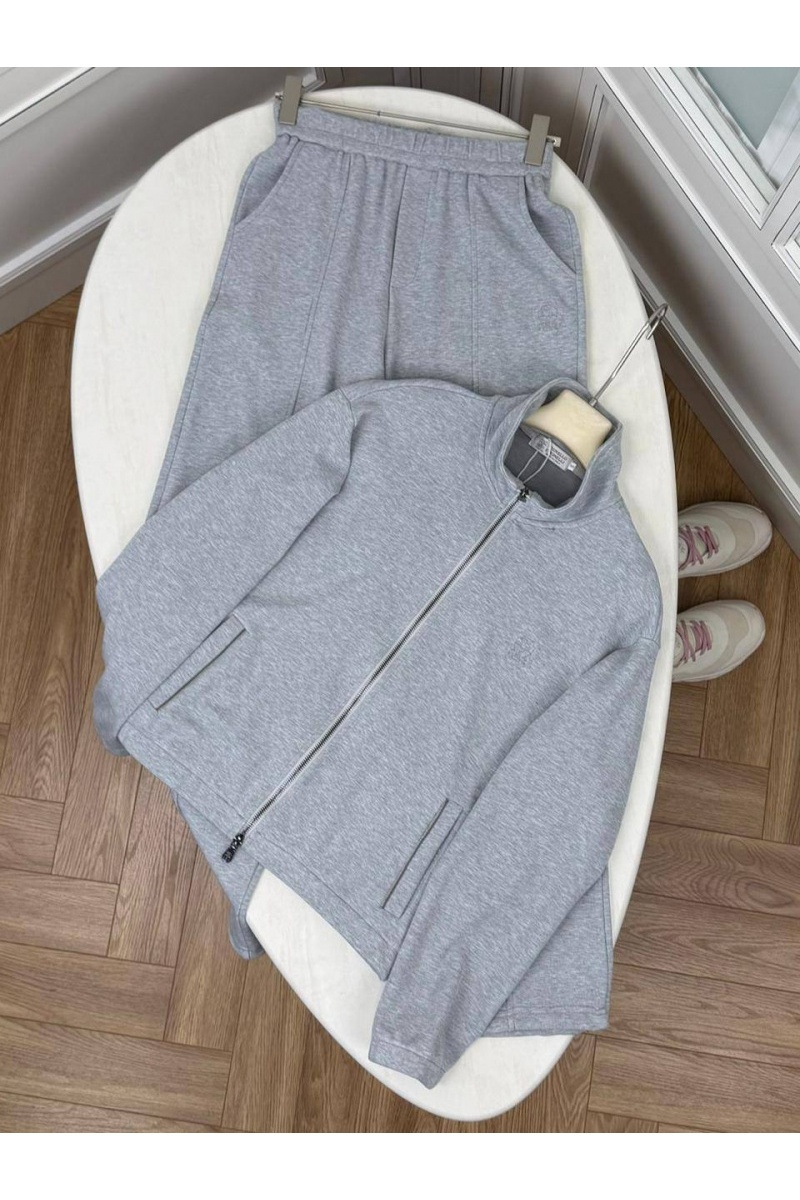 Designer Женский костюм серого цвета