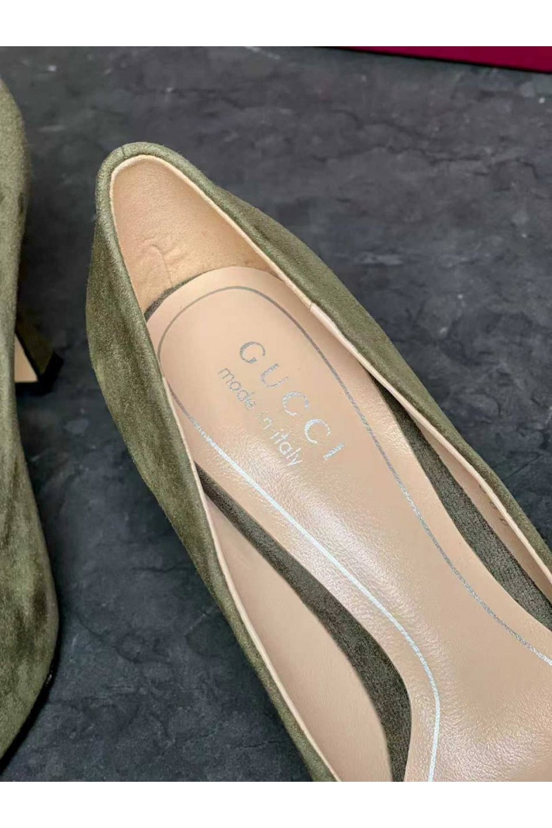 Gucci Женские замшевые туфли GG premium
