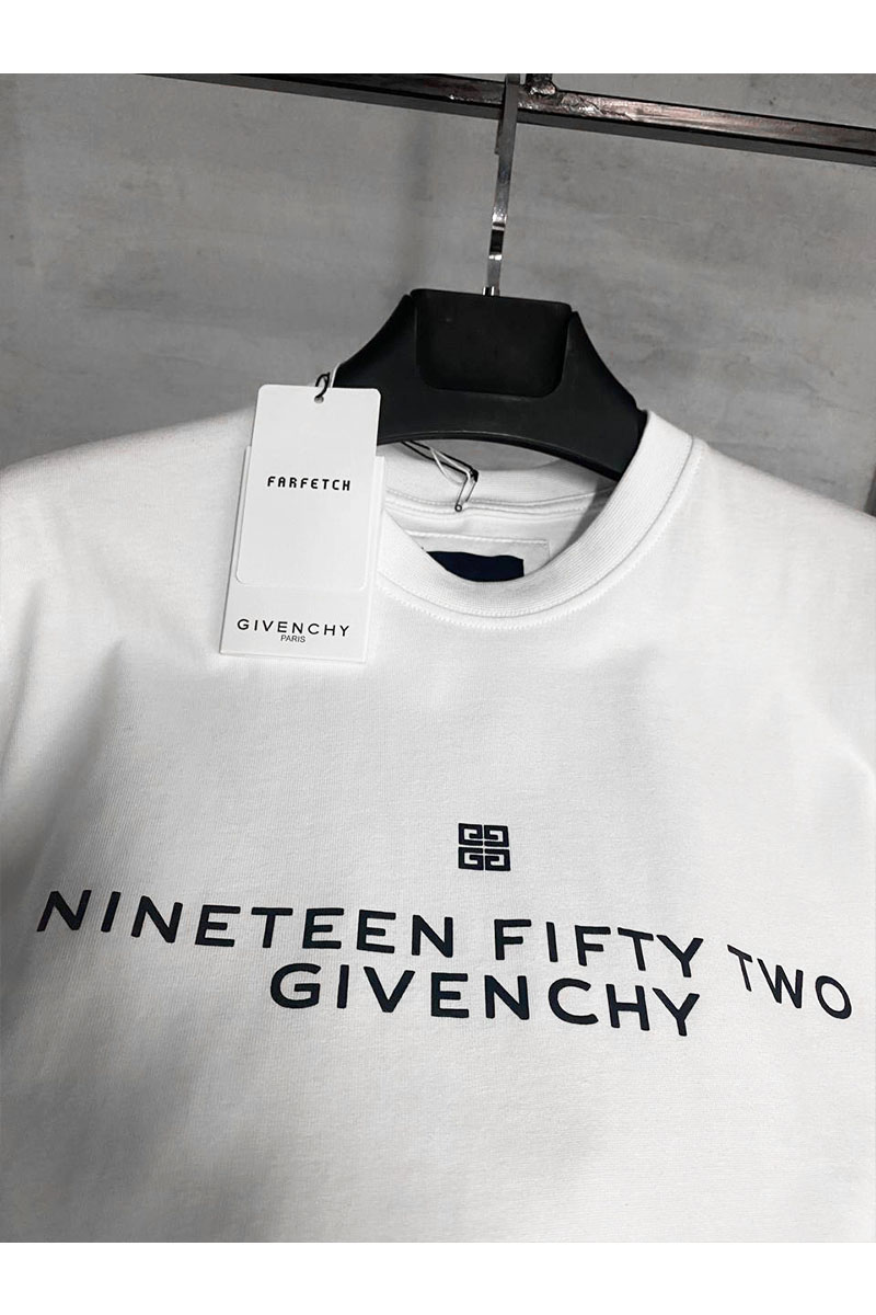 Футболка Givenchy белая. Givenchy белый костюм. Established since nineteen Fifty two the Outerwear курткк. Established since nineteen Fifty two the Outerwear.