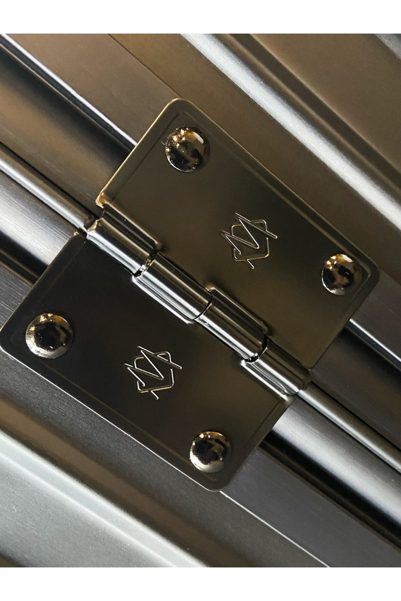 Rimowa Чемодан Aluminum S Premium 54x36x23 см