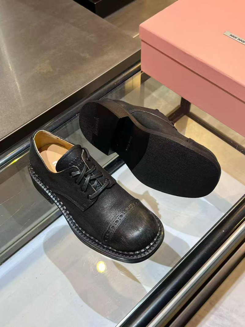MIU MIU Женские кожаные ботинки дерби 