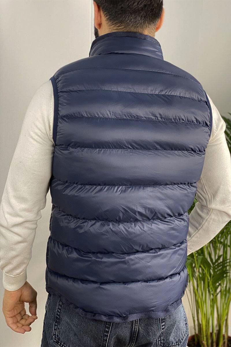 Moncler Мужской жилет тёмно-синего цвета logo-patch 