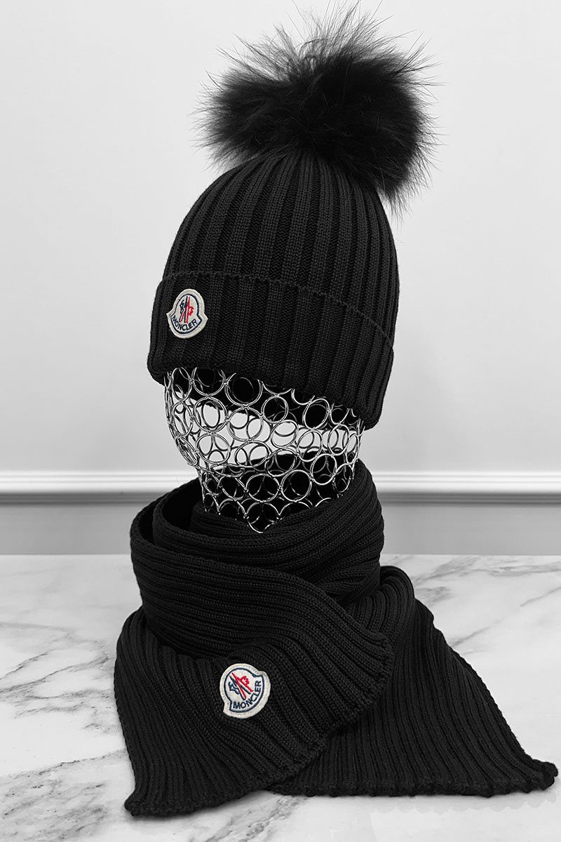 Moncler Комплект из шапки и шарфа чёрного цвета logo-patch