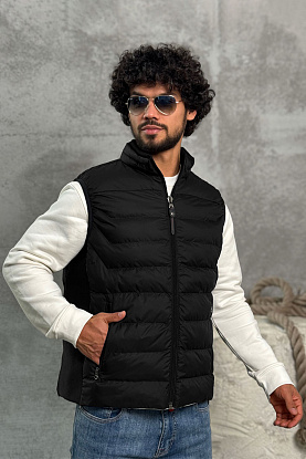 Мужской чёрный жилет Parajumpers