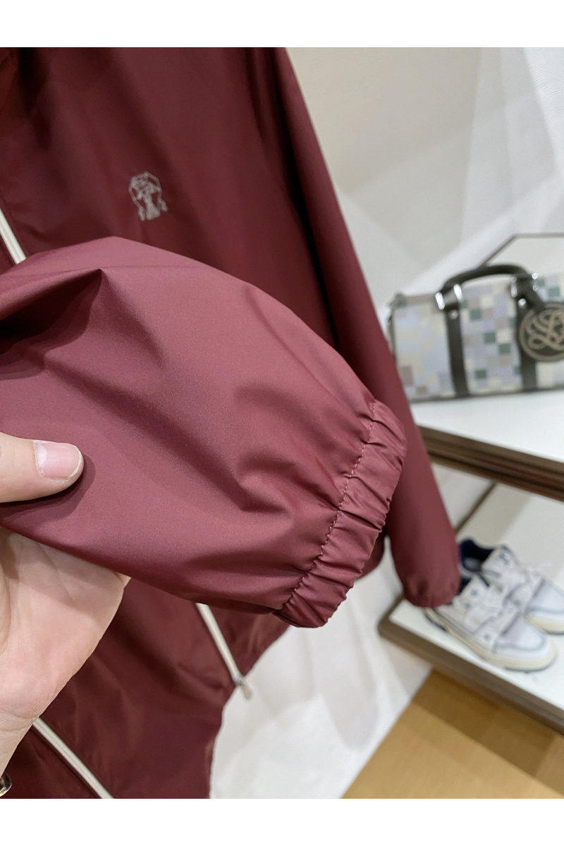 Designer Мужская ветровка бордового цвета