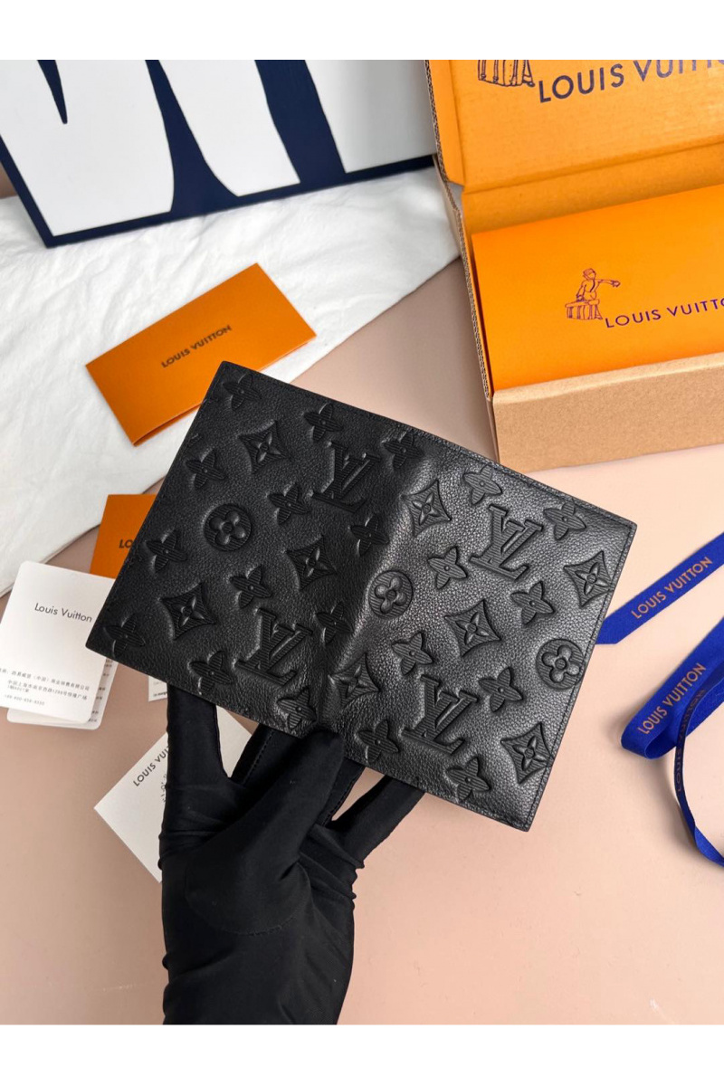 Lоuis Vuittоn Кожаная обложка для паспорта Premium 14x9.5x2 см