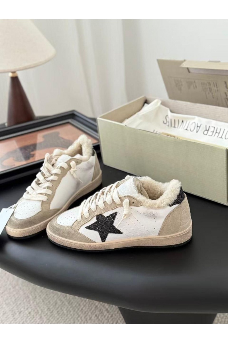 Designer Clothing Женские кроссовки с мехом Golden Goose