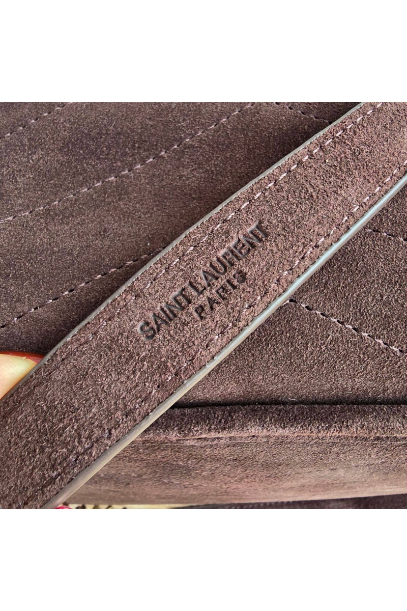 Yves Saint Laurent Замшевая сумка 22x15 см